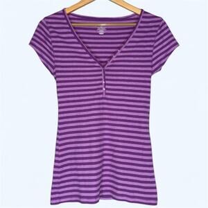 Y2K Old Navy Striped Purple Striped V Neck Henley Long Fit Tee Medium Bella Swan